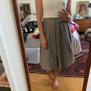 Gianni Bini black and white skirt